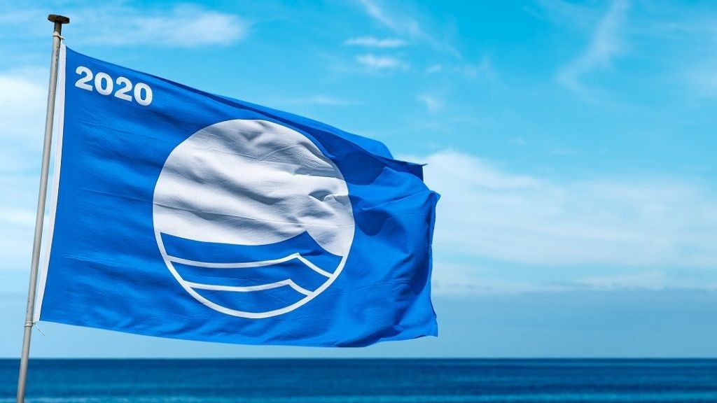 Récord en el número de playas malagueñas galardonadas con bandera azul este año